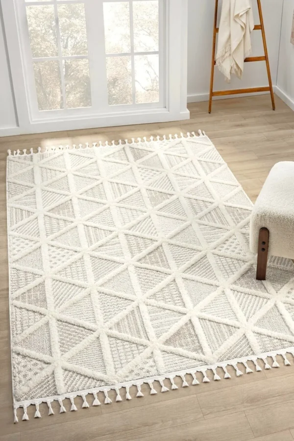 Nordic Diamond Pattern Tassel Rug